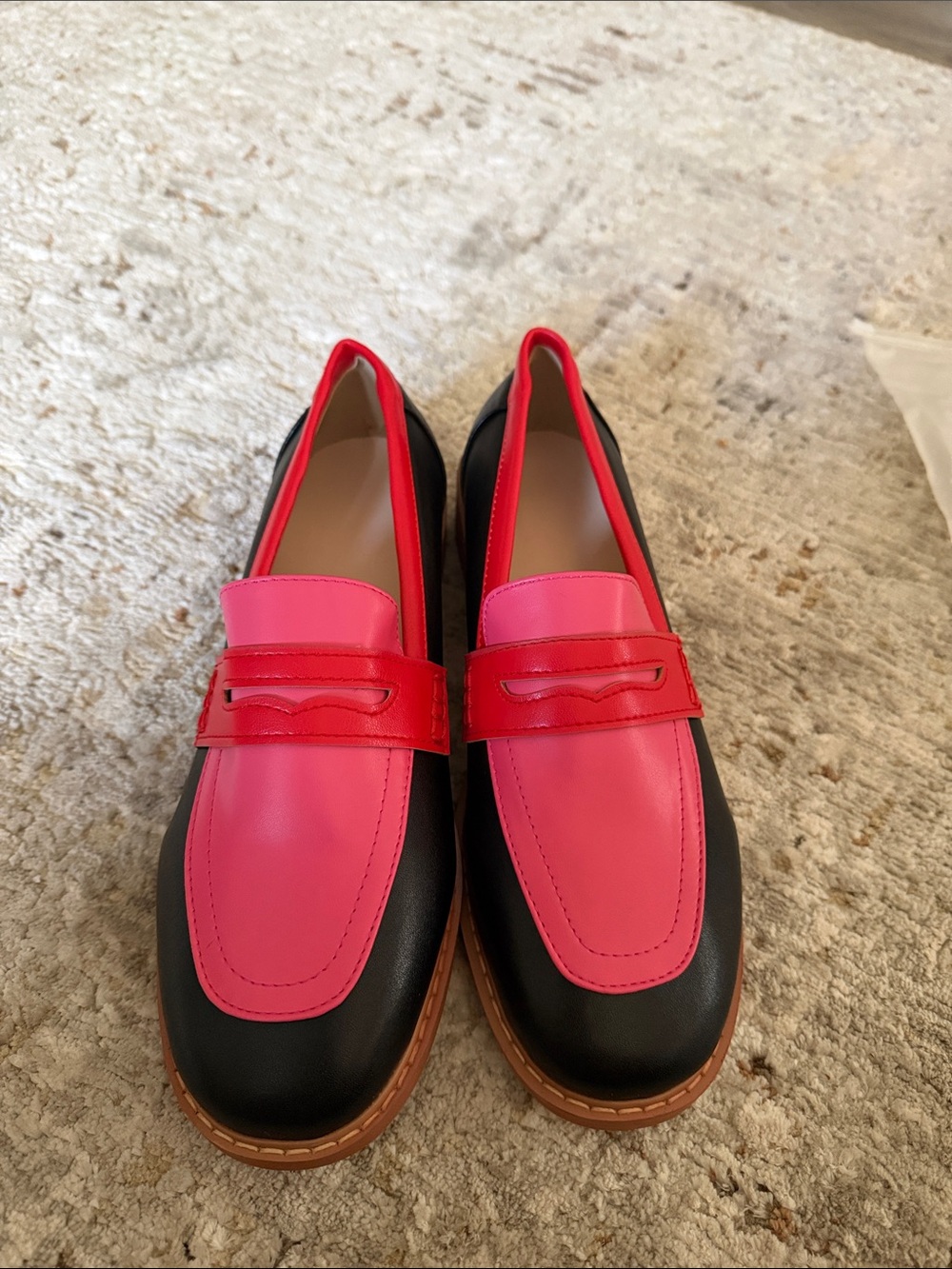 Women’s Caroline & Sophia Black and Pink Two-Tone Leather Loafers